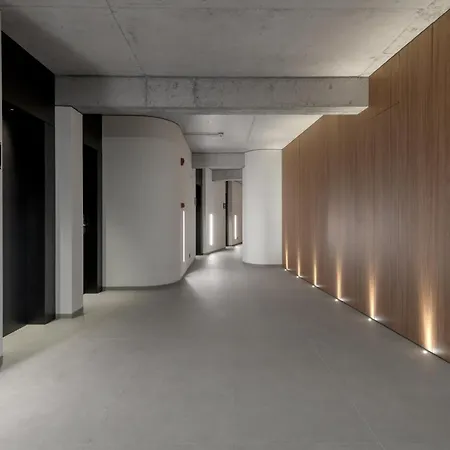 Essence Downtown - Adults Only *