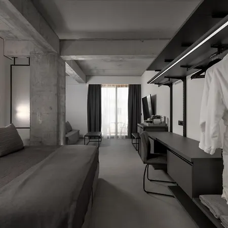 Hotel Essence Downtown - Adults Only *