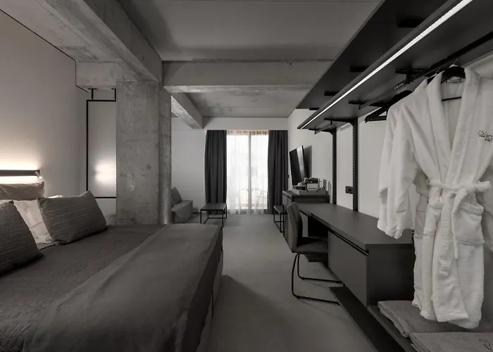 Hotel Essence Downtown - Adults Only *