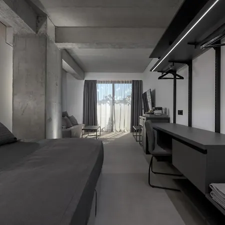 Essence Downtown - Adults Only *