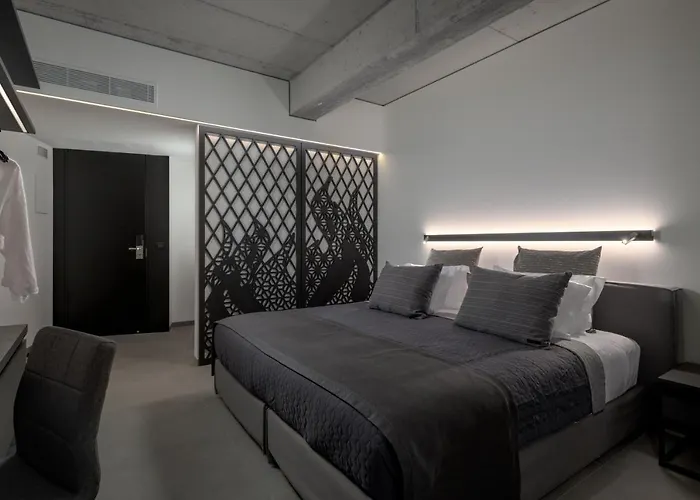 Essence Downtown - Adults Only * Rhodes City